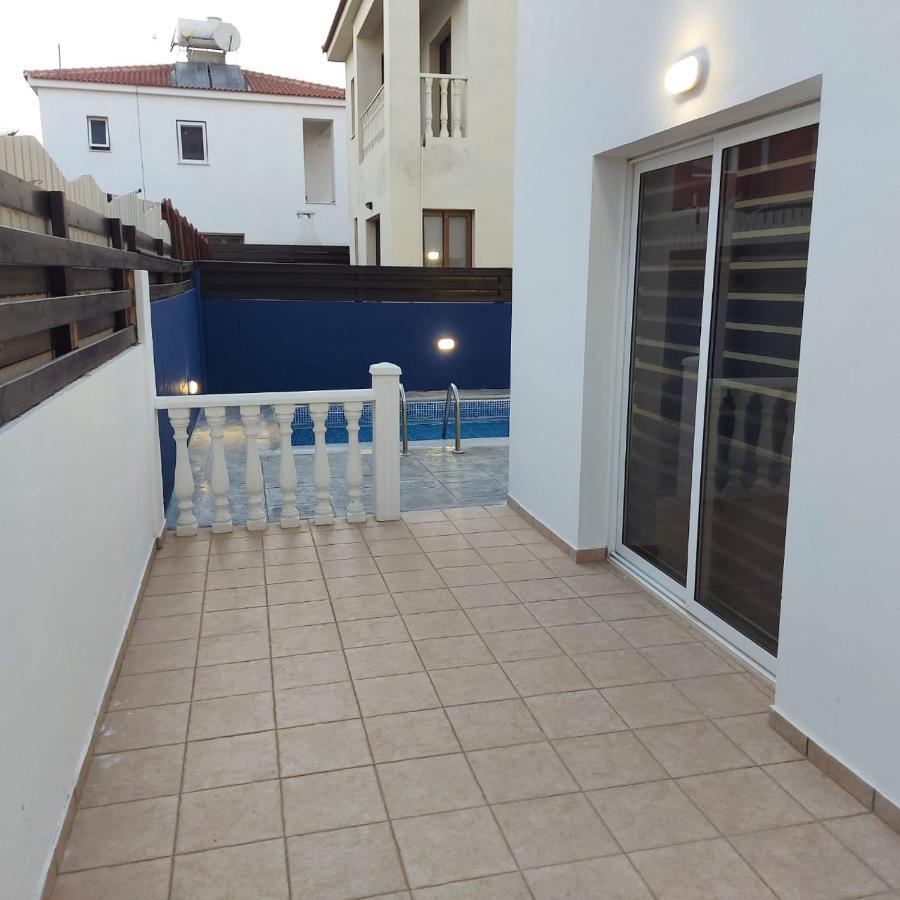 Stylish Villa Paralimni Buitenkant foto