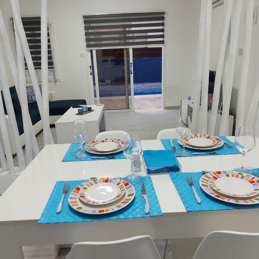 Stylish Villa Paralimni Buitenkant foto