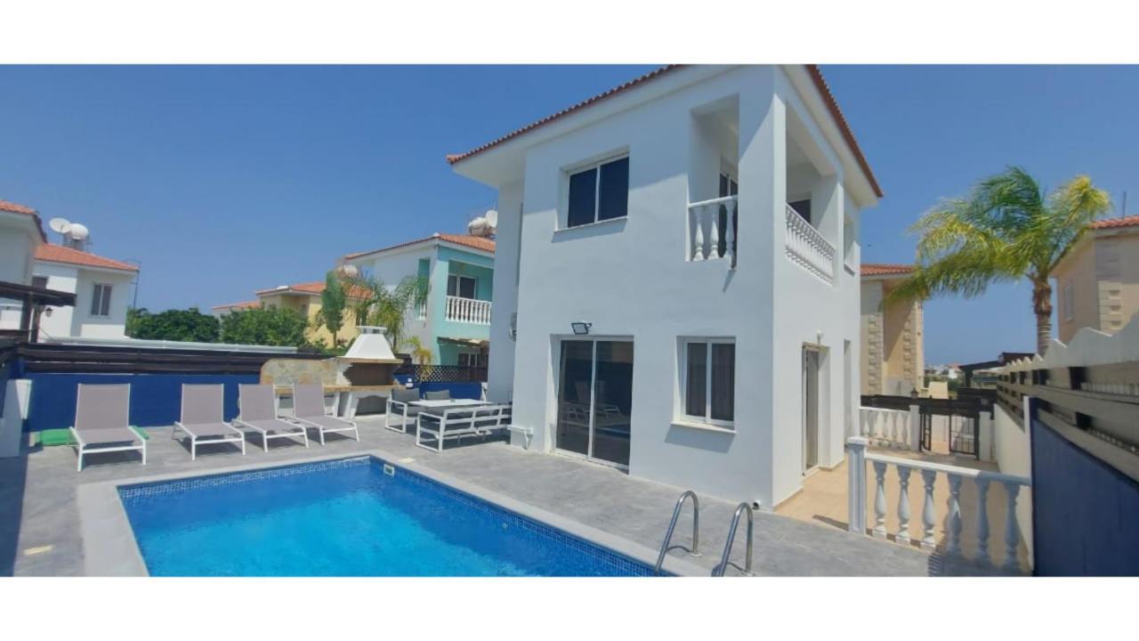Stylish Villa Paralimni Buitenkant foto