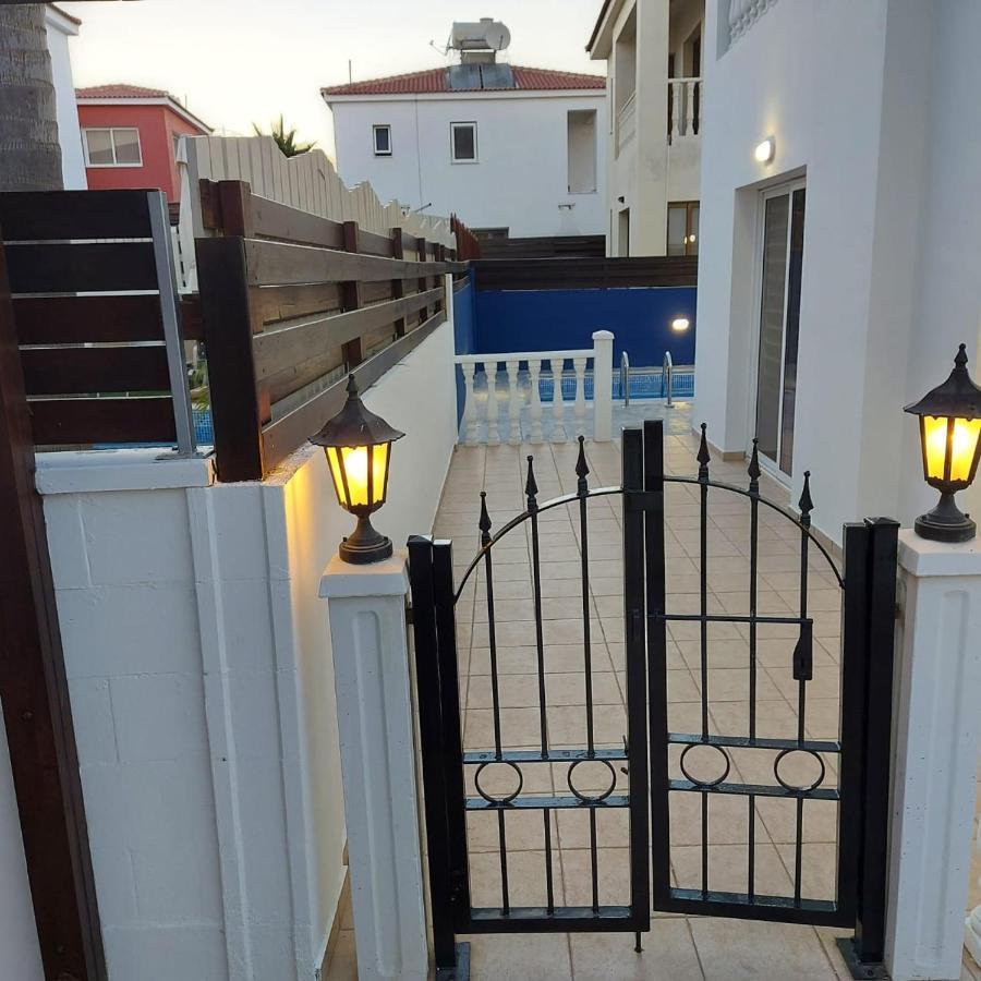 Stylish Villa Paralimni Buitenkant foto