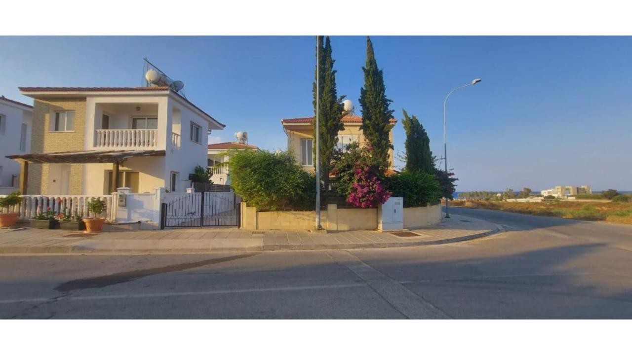 Stylish Villa Paralimni Buitenkant foto