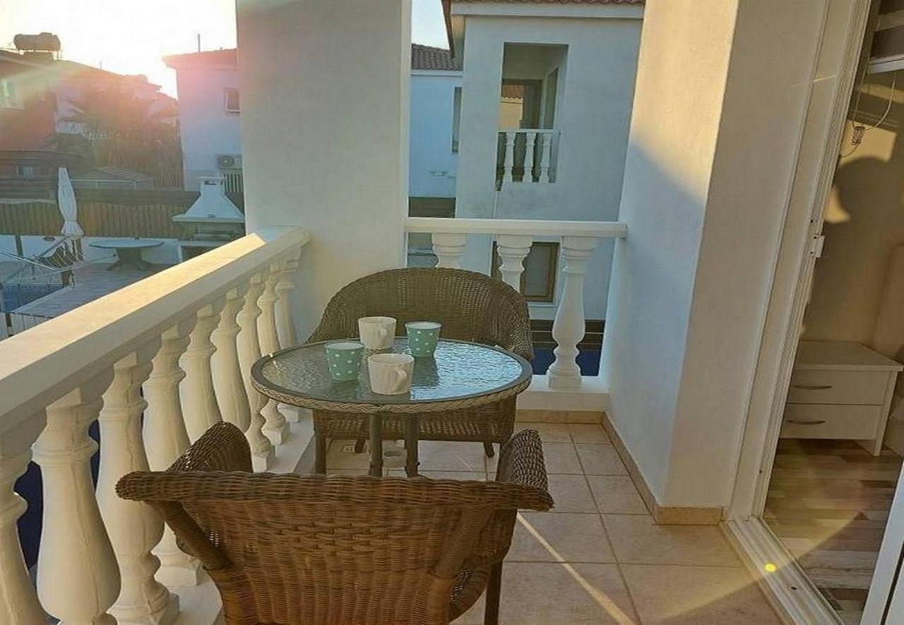 Stylish Villa Paralimni Buitenkant foto