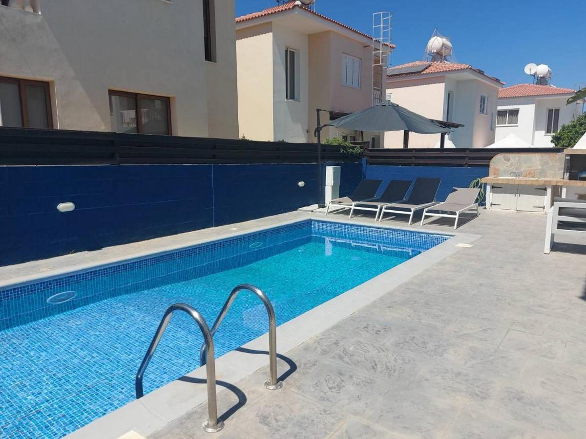 Stylish Villa Paralimni Buitenkant foto