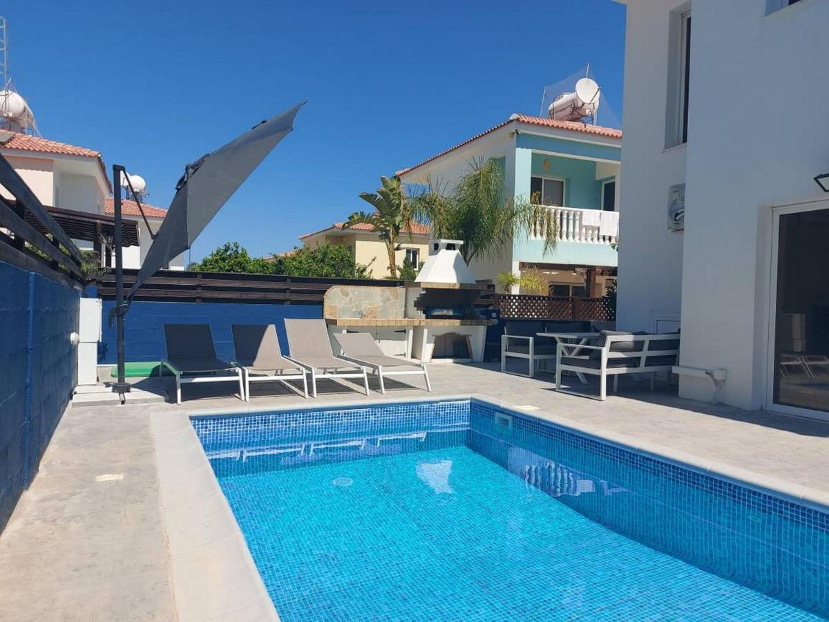 Stylish Villa Paralimni Buitenkant foto